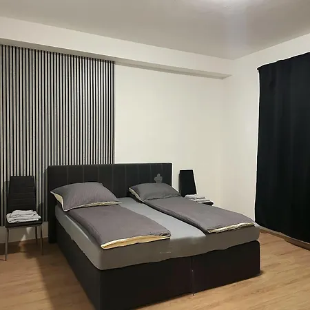 5 Betten Montuerwhonung Mit Waschmaschine Apartment